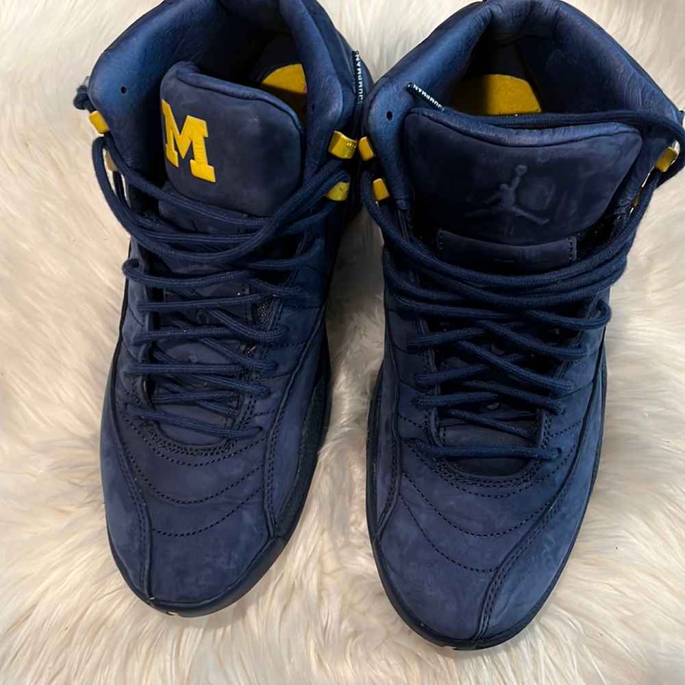 Jordan 12 Retro Michigan